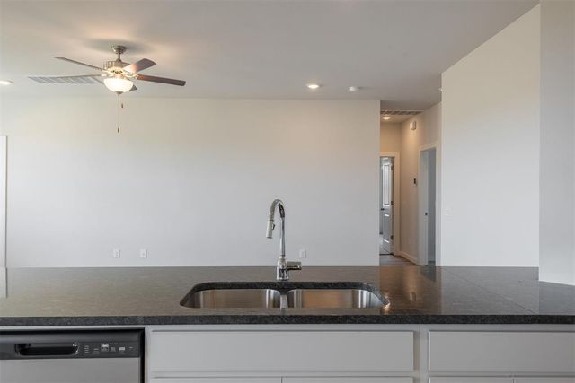 1725 Elm Circle, Tuttle, OK 73089