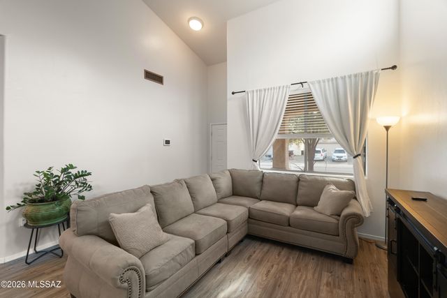 44 W Camino Presidio Quemado, Sahuarita, AZ 85629