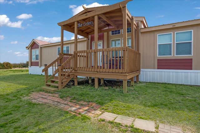 2035 FM-1566, Celeste, TX 75423