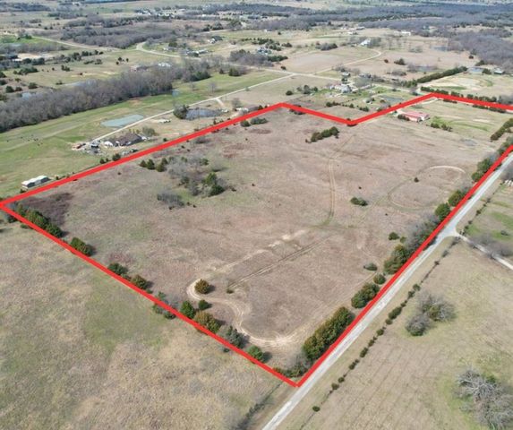 2035 FM-1566, Celeste, TX 75423