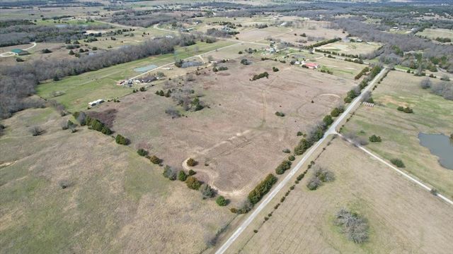 2035 FM-1566, Celeste, TX 75423