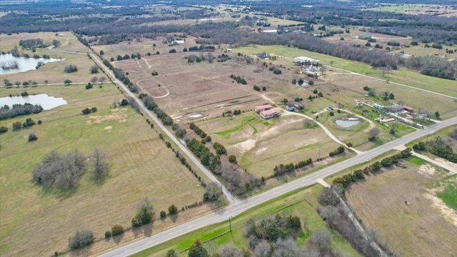 2035 FM-1566, Celeste, TX 75423