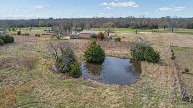 2035 FM-1566, Celeste, TX 75423