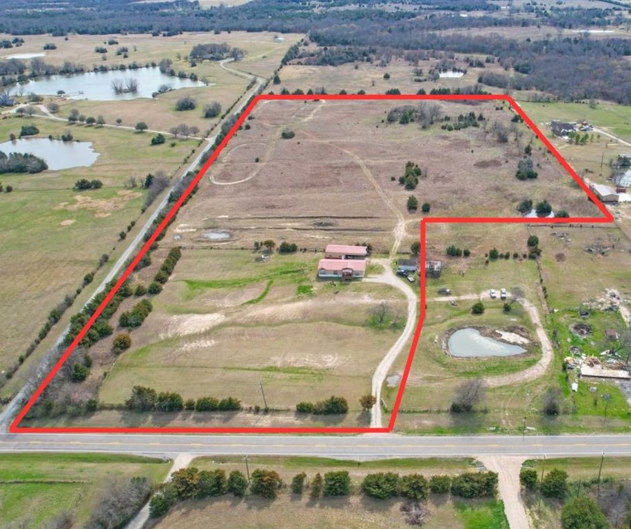 2035 FM-1566, Celeste, TX 75423