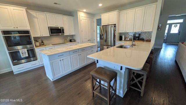 6881 Beckman Circle SW, Ocean Isle Beach, NC 28469