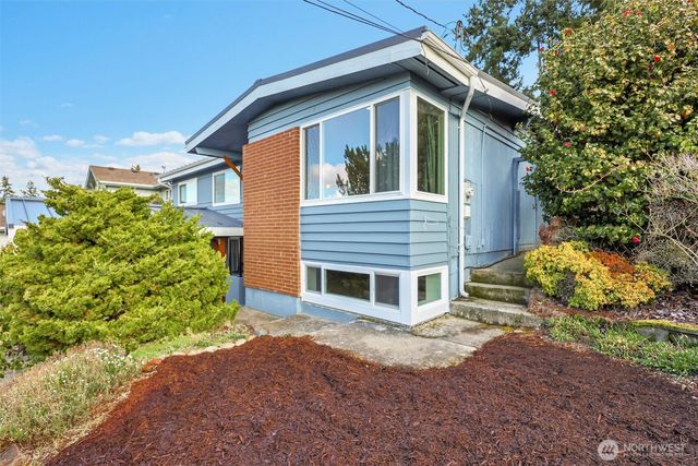 9220 10th Avenue SW, Seattle, WA 98106