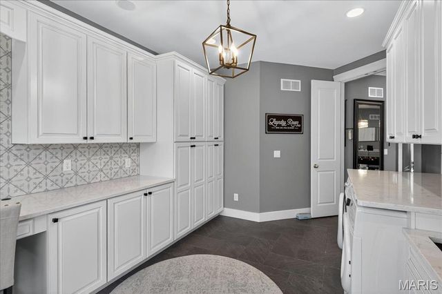 1026 Bridleridge Crossing Spur, High Ridge, MO 63049