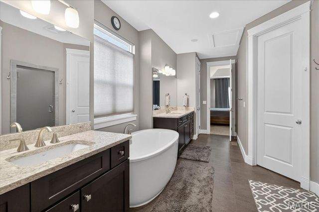 1026 Bridleridge Crossing Spur, High Ridge, MO 63049