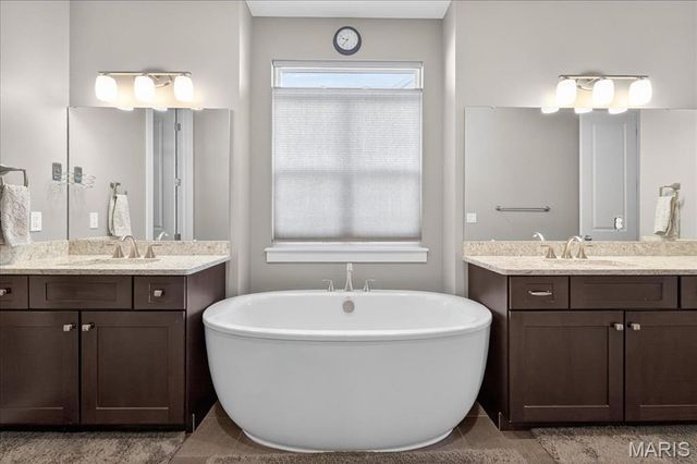 1026 Bridleridge Crossing Spur, High Ridge, MO 63049
