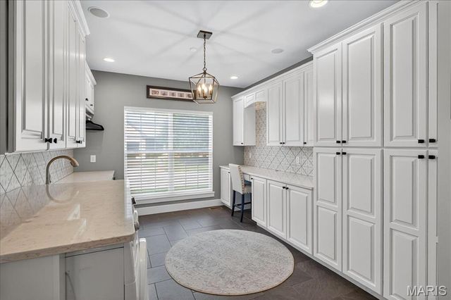 1026 Bridleridge Crossing Spur, High Ridge, MO 63049