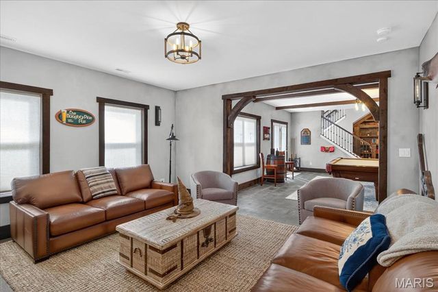 1026 Bridleridge Crossing Spur, High Ridge, MO 63049