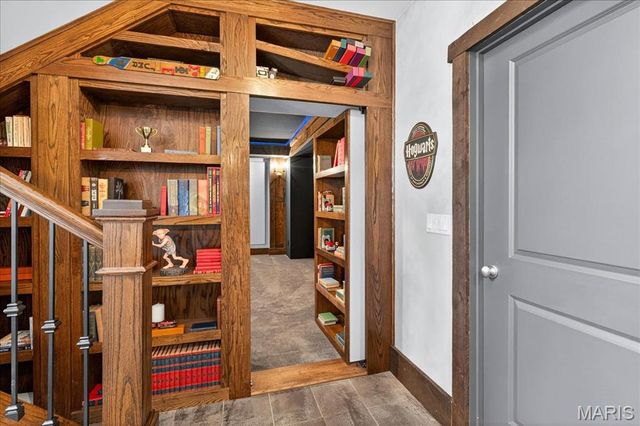 1026 Bridleridge Crossing Spur, High Ridge, MO 63049