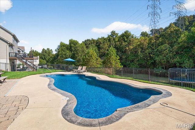 1026 Bridleridge Crossing Spur, High Ridge, MO 63049
