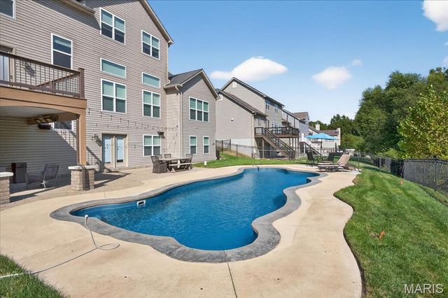1026 Bridleridge Crossing Spur, High Ridge, MO 63049