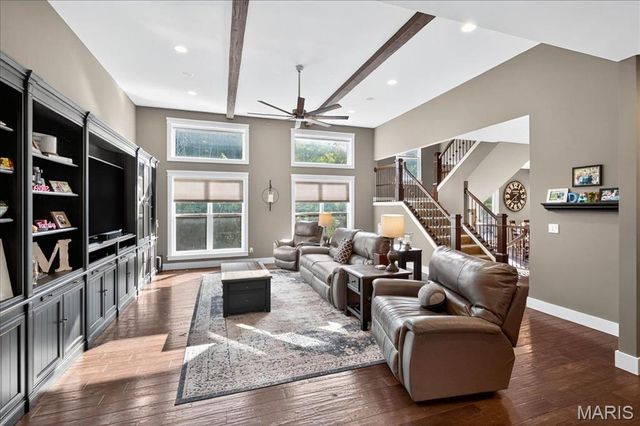 1026 Bridleridge Crossing Spur, High Ridge, MO 63049