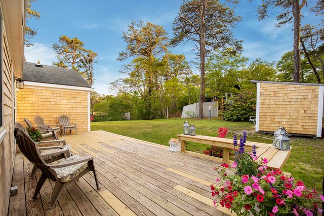 15 Barker Street, Wellfleet, MA 02667