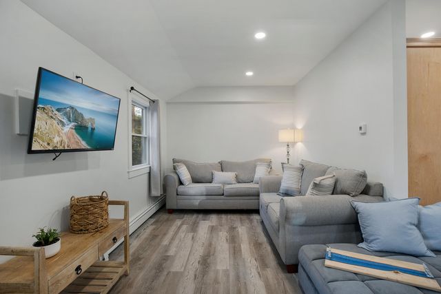 15 Barker Street, Wellfleet, MA 02667