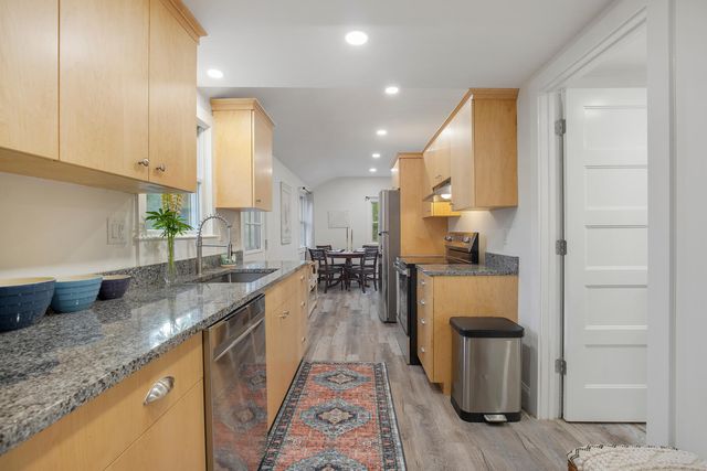 15 Barker Street, Wellfleet, MA 02667