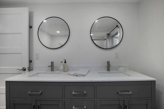 15 Barker Street, Wellfleet, MA 02667