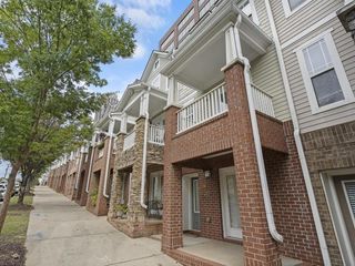 205 16th NW Street 6, Atlanta, GA 30363