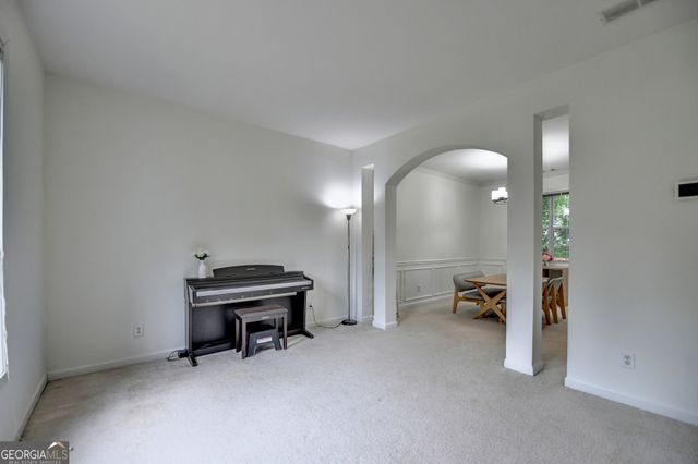 2172 Woodbriar Drive, Buford, GA 30518