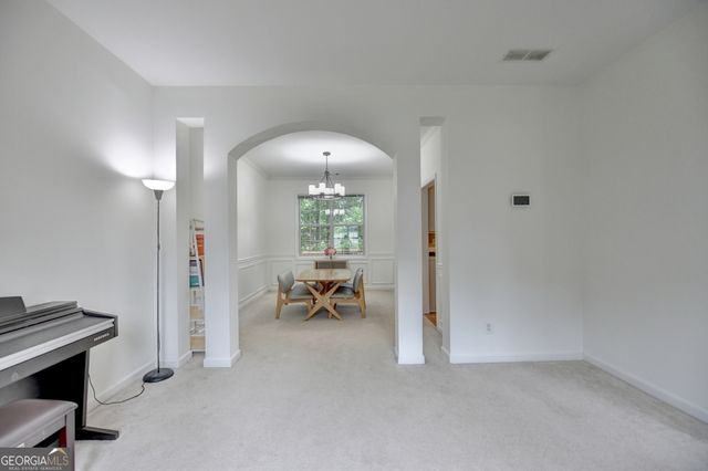 2172 Woodbriar Drive, Buford, GA 30518