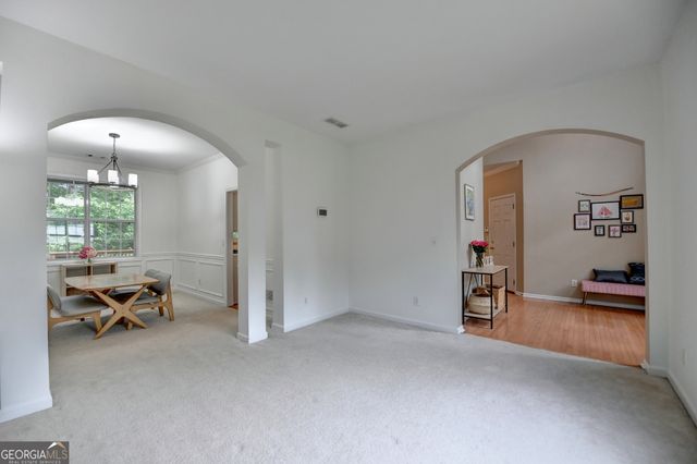 2172 Woodbriar Drive, Buford, GA 30518