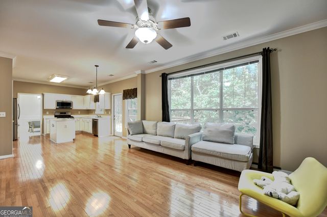 2172 Woodbriar Drive, Buford, GA 30518