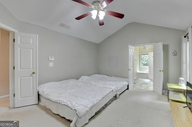 2172 Woodbriar Drive, Buford, GA 30518