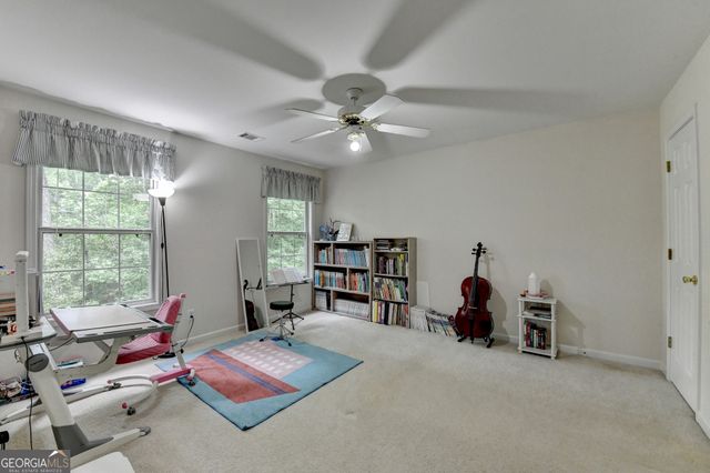 2172 Woodbriar Drive, Buford, GA 30518