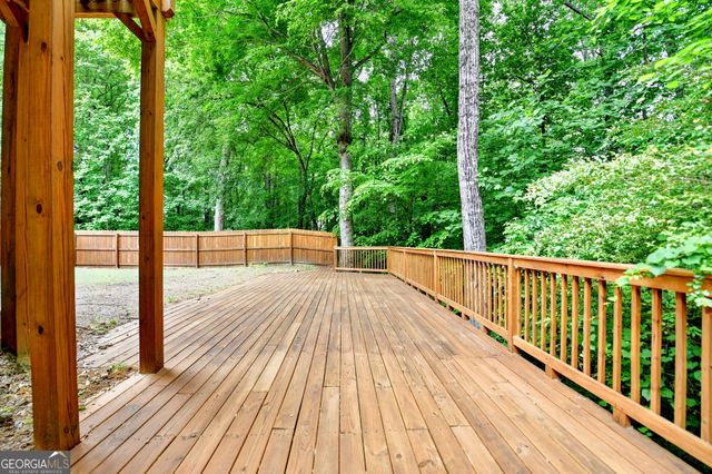 2172 Woodbriar Drive, Buford, GA 30518