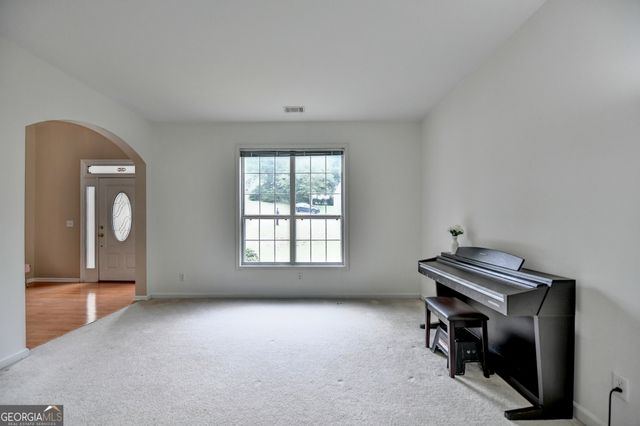 2172 Woodbriar Drive, Buford, GA 30518