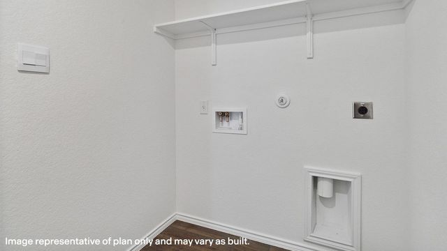 3722 Morning Dew Court, Talty, TX 75126