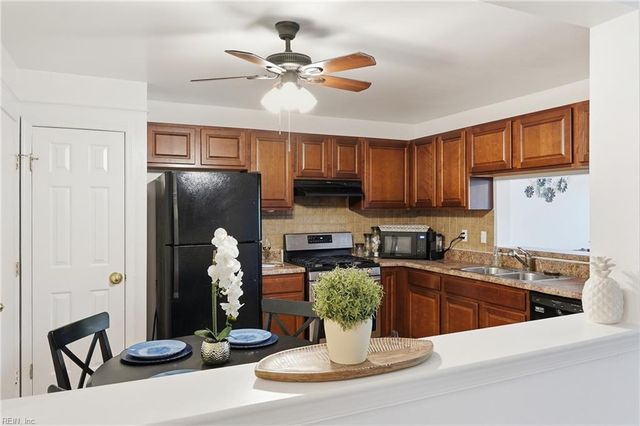 705 Hecate DR, Virginia Beach, VA 23454