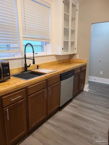 504 N Spring St A, Pensacola, FL 32501