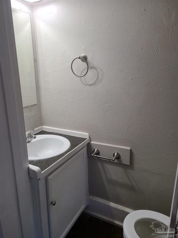 504 N Spring St A, Pensacola, FL 32501