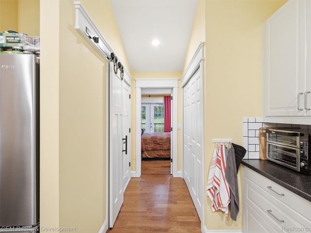 1301 Porter Road, White Lake Charter Township, MI 48383