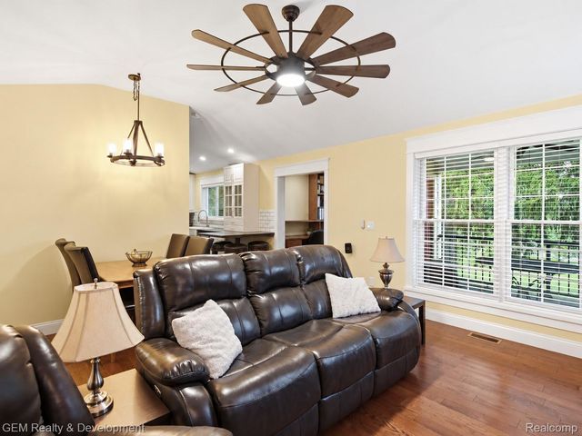 1301 Porter Road, White Lake Charter Township, MI 48383