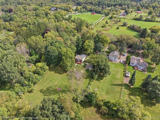 1301 Porter Road, White Lake Charter Township, MI 48383