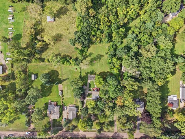 1301 Porter Road, White Lake Charter Township, MI 48383