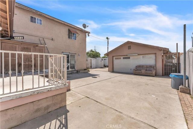 1208 E 3rd, Santa Ana, CA 92701