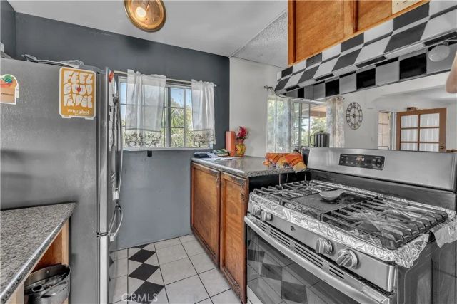 1208 E 3rd, Santa Ana, CA 92701