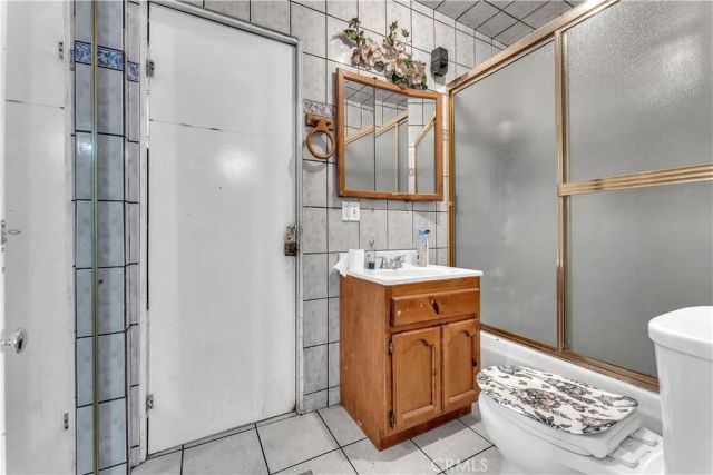 1208 E 3rd, Santa Ana, CA 92701