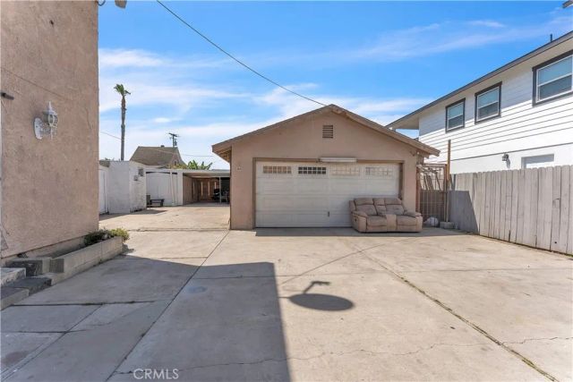 1208 E 3rd, Santa Ana, CA 92701