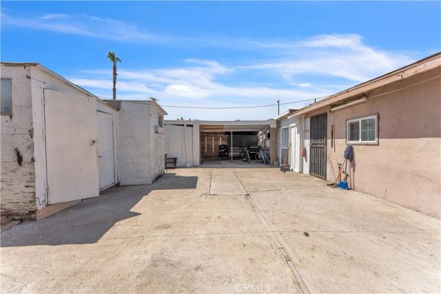 1208 E 3rd, Santa Ana, CA 92701