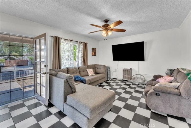 1208 E 3rd, Santa Ana, CA 92701