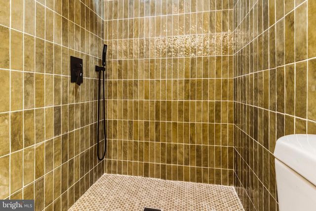 550 CHEWS LANDING RD, Sicklerville, NJ 08081