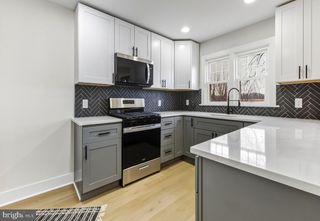 550 CHEWS LANDING RD, Sicklerville, NJ 08081