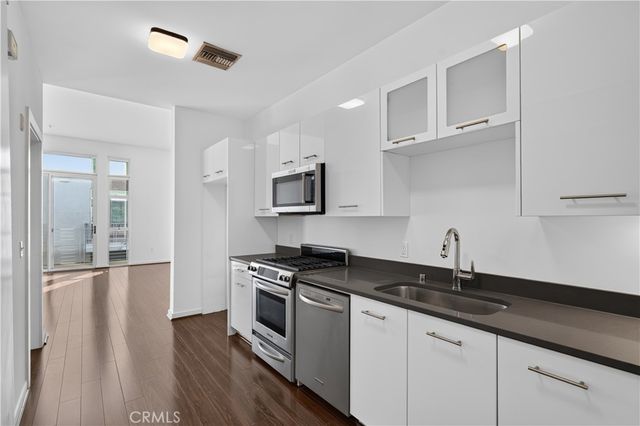 238 S Arroyo, Pasadena, CA 91105