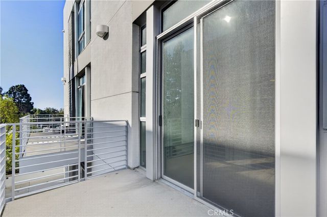238 S Arroyo, Pasadena, CA 91105